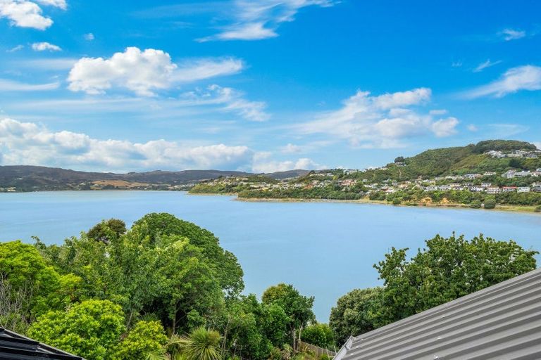 Photo of property in 28a Seaview Road, Paremata, Porirua, 5024