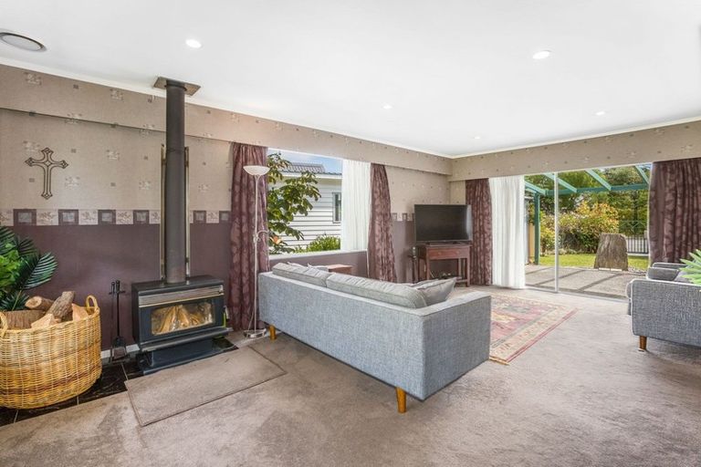 Photo of property in 22 Bowline Place, Whitby, Porirua, 5024