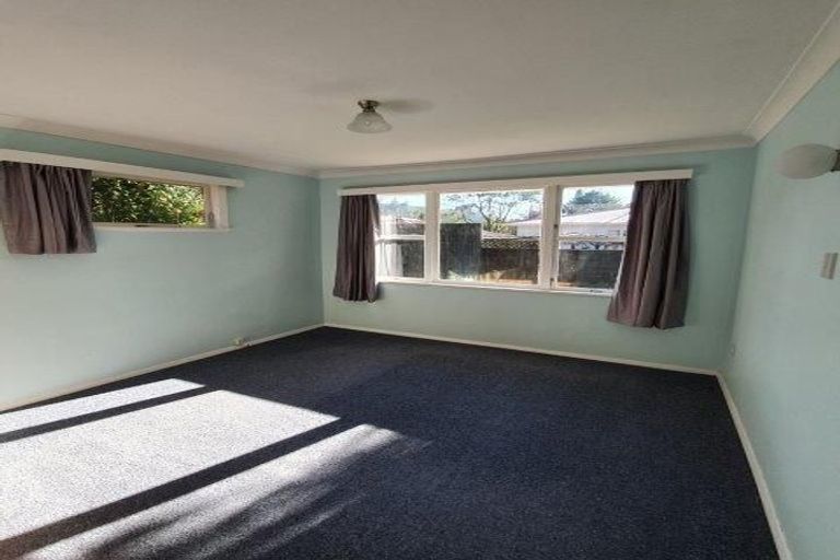 Photo of property in 158 Stokes Valley Road, Stokes Valley, Lower Hutt, 5019