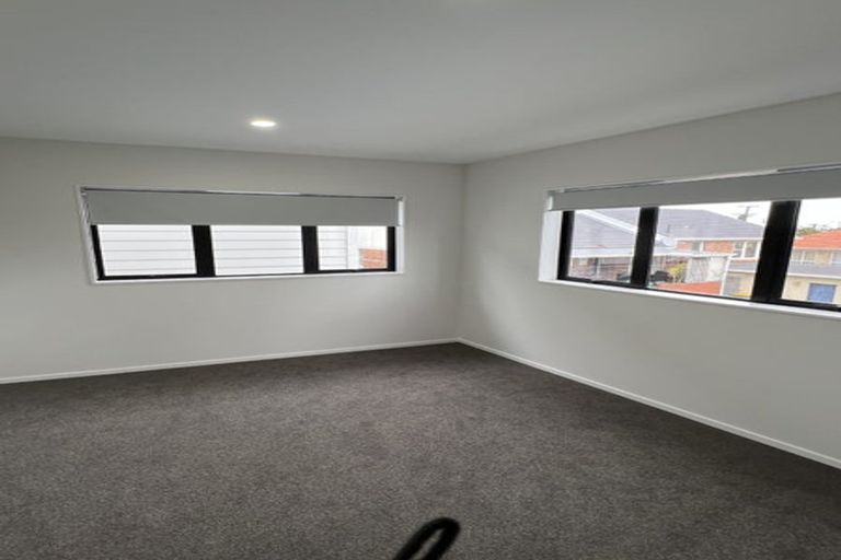 Photo of property in 22d Fairview Road, Papatoetoe, Auckland, 2025