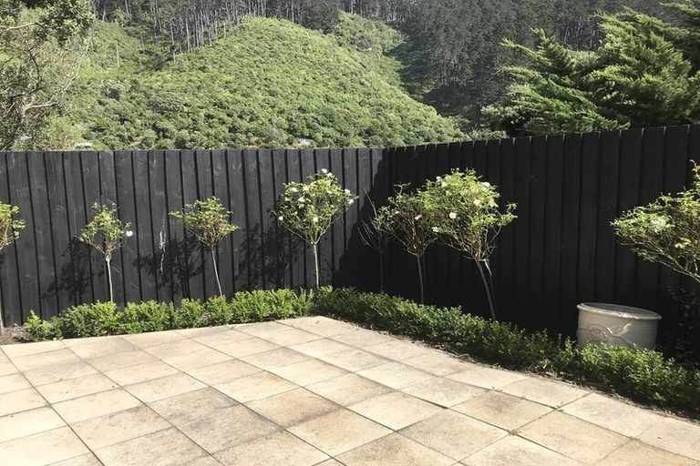 Photo of property in 23 Selwyn Terrace, Thorndon, Wellington, 6011