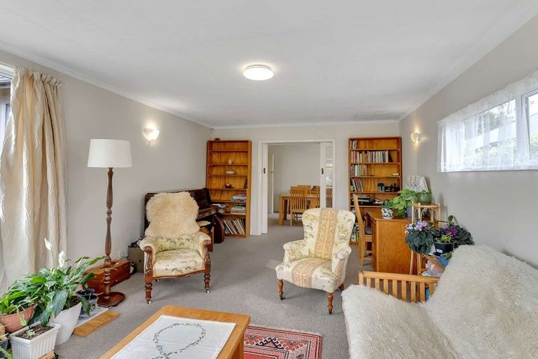 Photo of property in 73 Corson Avenue, Beckenham, Christchurch, 8023