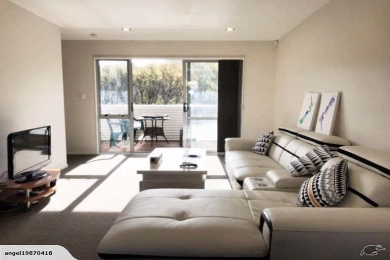 Photo of property in 24/5 Perekia Street, Albany, Auckland, 0632