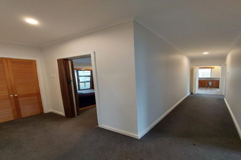 Photo of property in 157a Seaview Road, Westown, New Plymouth, 4310