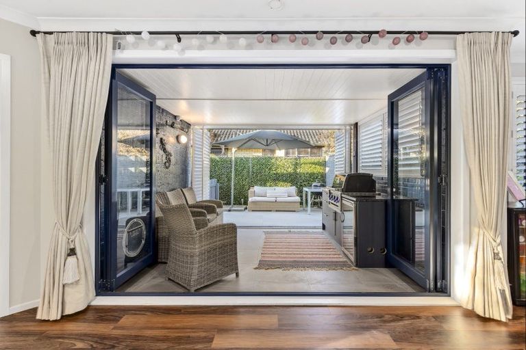 Photo of property in 4 Cooper Crescent, Cambridge, 3434