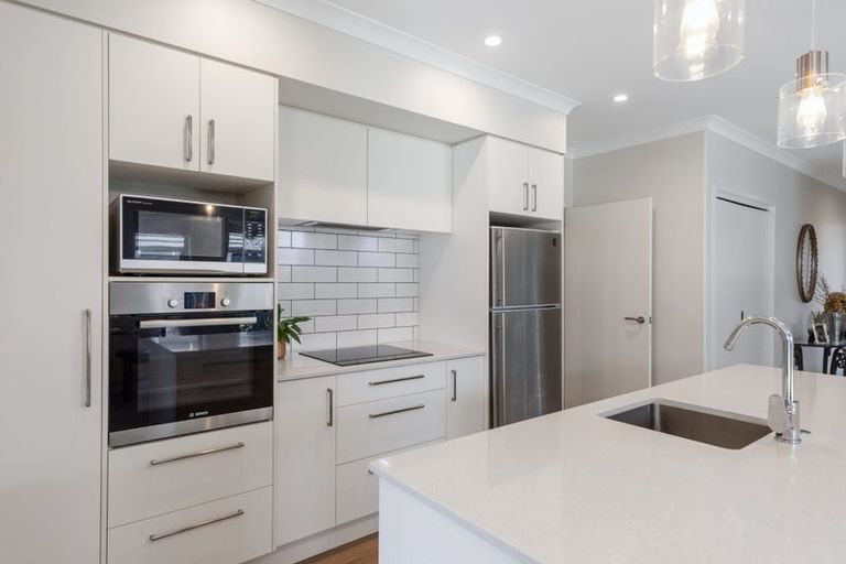 Photo of property in 77 Sandhurst Drive, Papamoa Beach, Papamoa, 3118