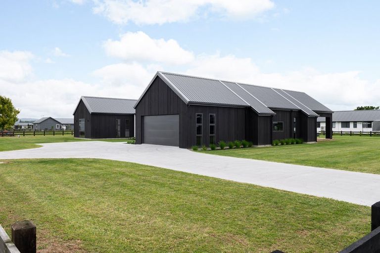 Photo of property in 59 Greenkeeper Lane, Ngahinapouri, 3882