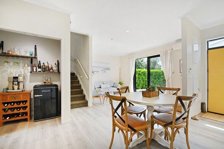 Photo of property in 7 Glidepath Road, Hobsonville, Auckland, 0616