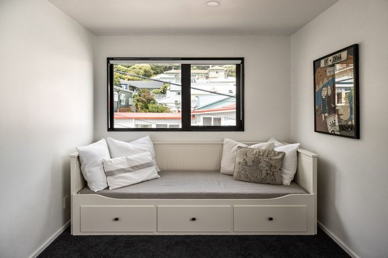Photo of property in 1a Port Street, Mount Victoria, Wellington, 6011