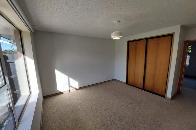 Photo of property in 1/16 Peebles Drive, Hei Hei, Christchurch, 8042