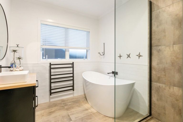 Photo of property in 14 Malibu Key, Papamoa Beach, Papamoa, 3118