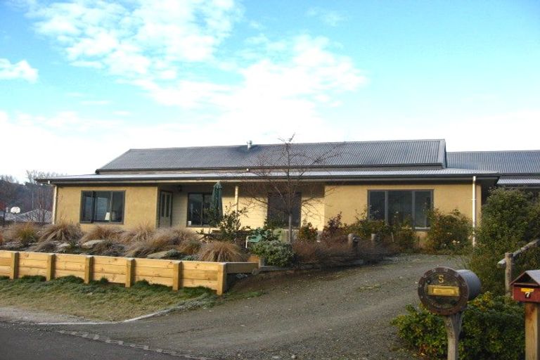 Photo of property in 5 Shanahan Lane, Arrowtown, 9302