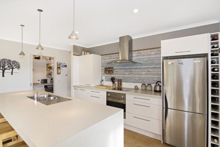 Photo of property in 38 Hollybush Drive, Brightwater, 7022