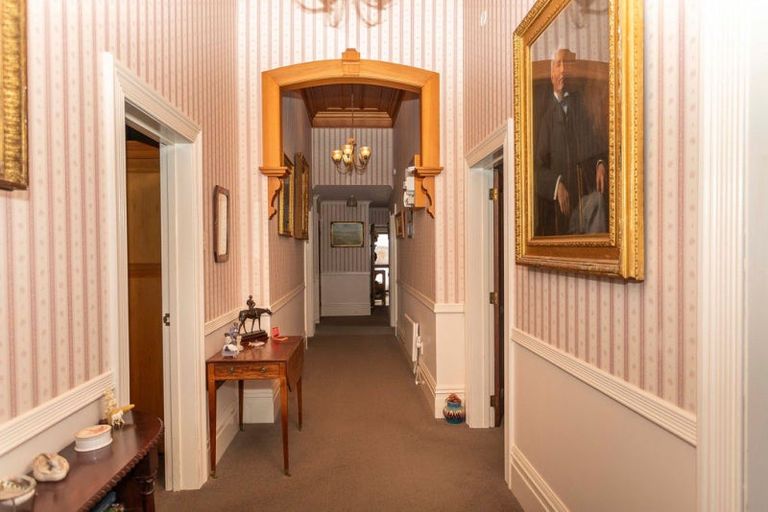 Photo of property in 21 Victoria Avenue, Dannevirke, 4930