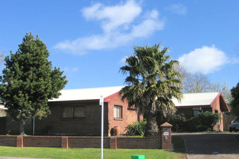 Photo of property in 325 Grenada Street, Papamoa Beach, Papamoa, 3118