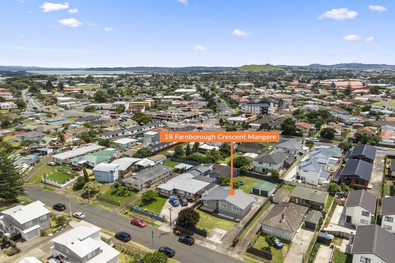 Photo of property in 18 Farnborough Crescent, Mangere, Auckland, 2022