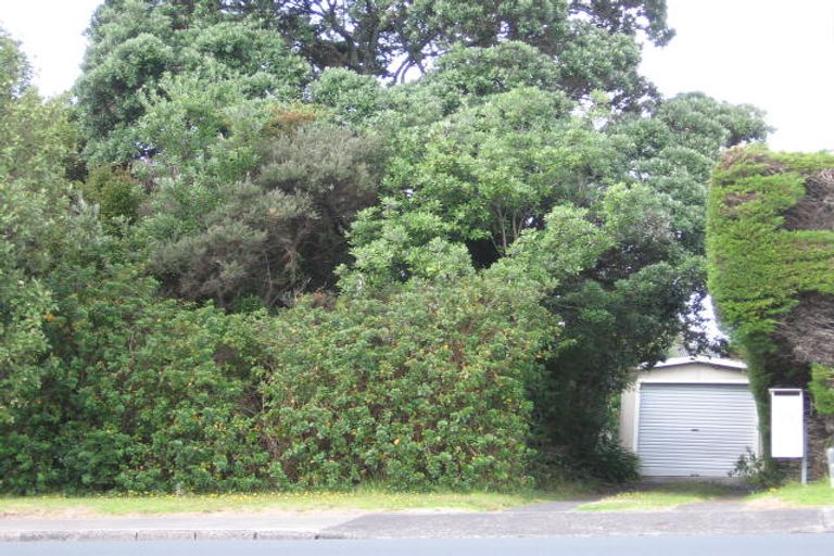 Photo of property in 213 Beach Road, Campbells Bay, Auckland, 0630