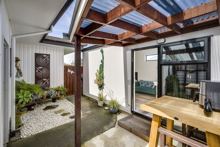 Photo of property in 1/404 Gloucester Street, Taradale, Napier, 4112