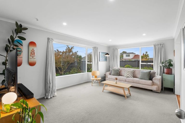 Photo of property in 2/123 Gilberthorpes Road, Hei Hei, Christchurch, 8042
