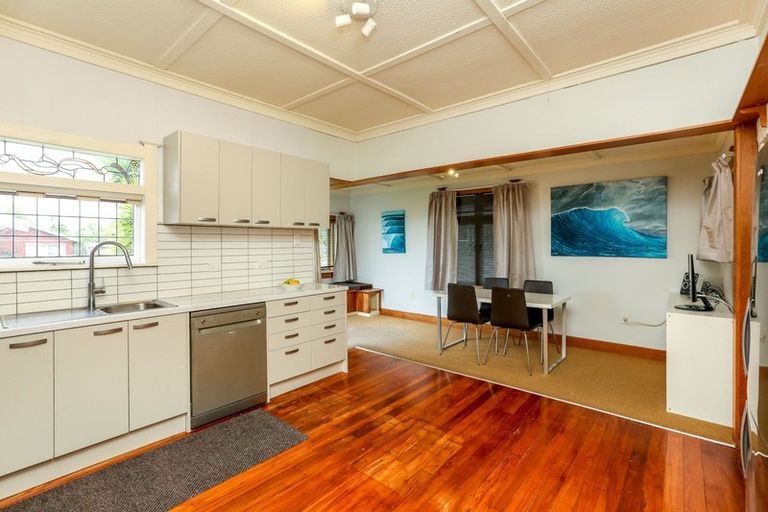 Photo of property in 24 Cumming Street, Okato, 4335