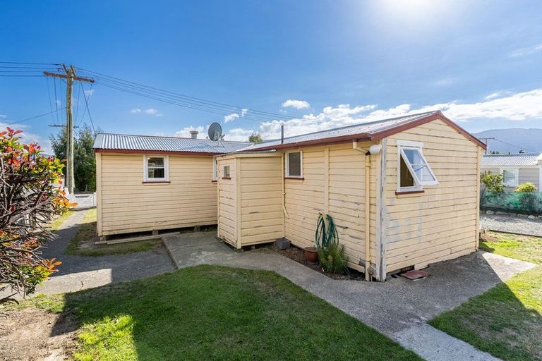 Photo of property in 37 Lindis Crescent, Otematata, 9412