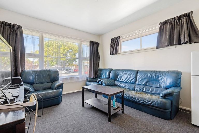 Photo of property in 12 Haslett Place, Upper Riccarton, Christchurch, 8041