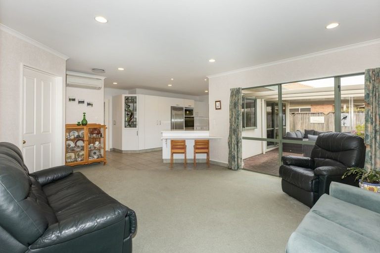 Photo of property in 6 Belgrave Place, Taradale, Napier, 4112
