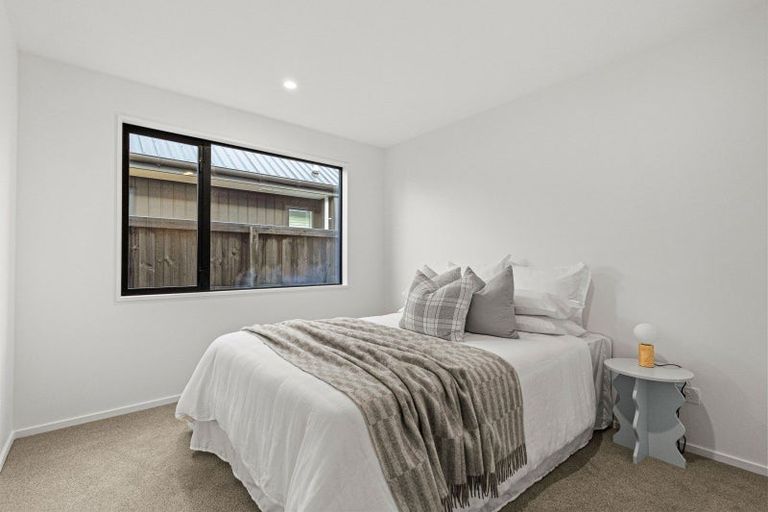 Photo of property in 1 Hobbs Lane, Harewood, Christchurch, 8051