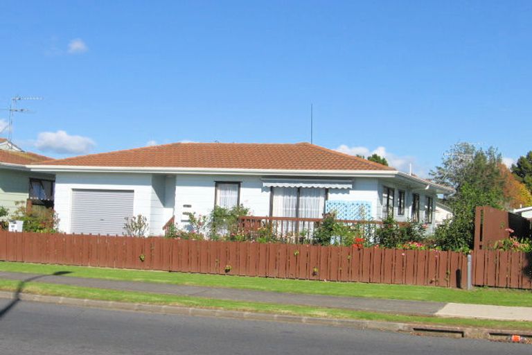 Photo of property in 71 Boundary Road, Clover Park, Auckland, 2019