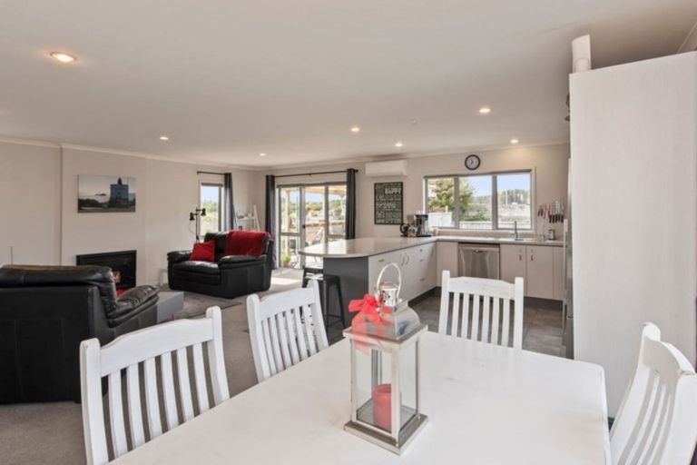 Photo of property in 33 Forbes Road, Foxton Beach, Foxton, 4815