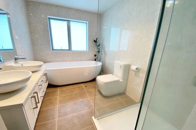 Photo of property in 6 Sauvignon Avenue, Ranui, Auckland, 0612