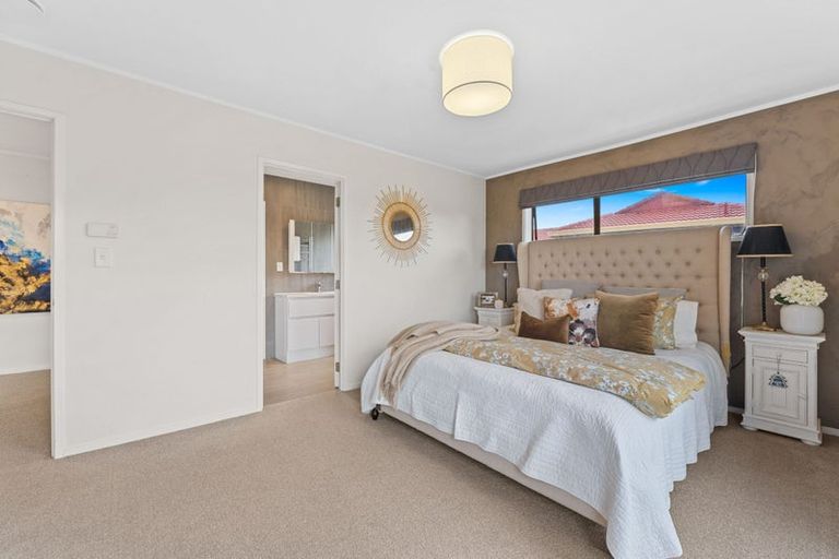 Photo of property in 19 Venus Place, Half Moon Bay, Auckland, 2012