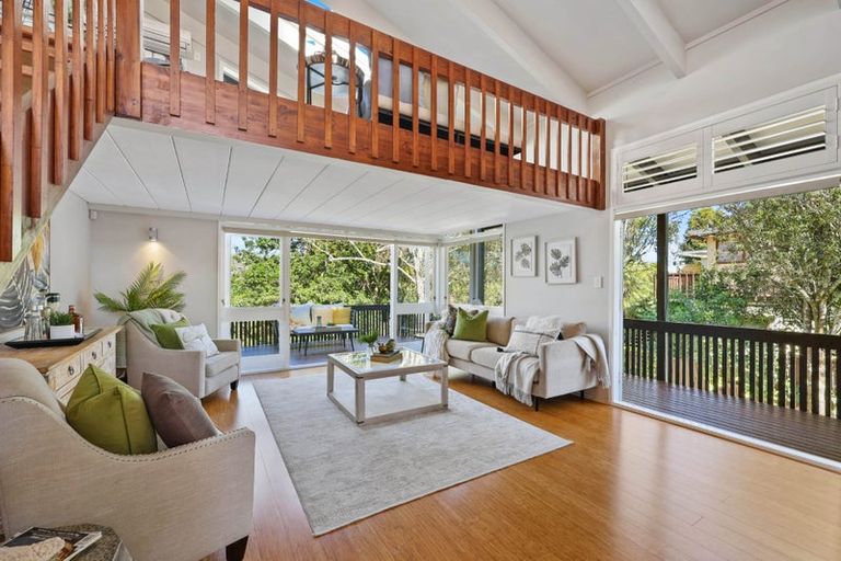 Photo of property in 11 Micawber Place, Mellons Bay, Auckland, 2014