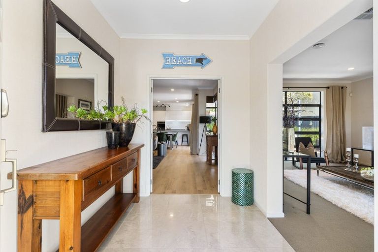 Photo of property in 105 Pine Harbour Parade, Beachlands, Auckland, 2018