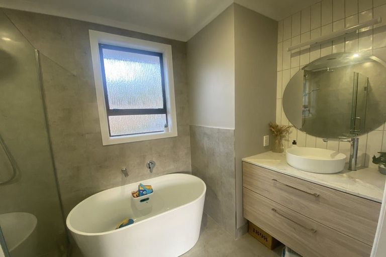 Photo of property in 4 Fincham Road, Raumati Beach, Paraparaumu, 5032