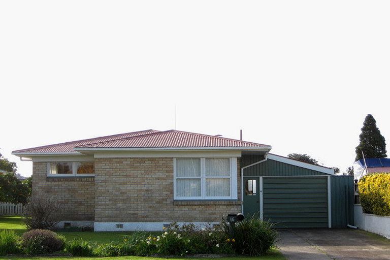 Photo of property in 16 Riverside Drive, Whakatane, 3120