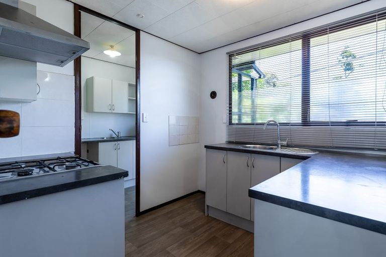 Photo of property in 348 Glengarry Road, Glen Eden, Auckland, 0602