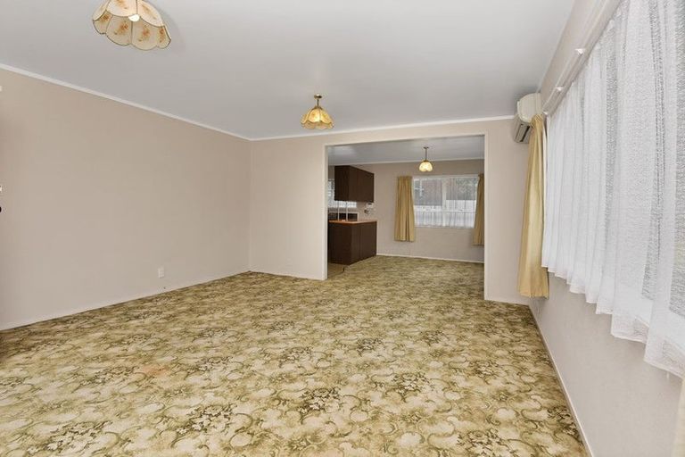 Photo of property in 1/2 Eden Avenue, Te Awamutu, 3800