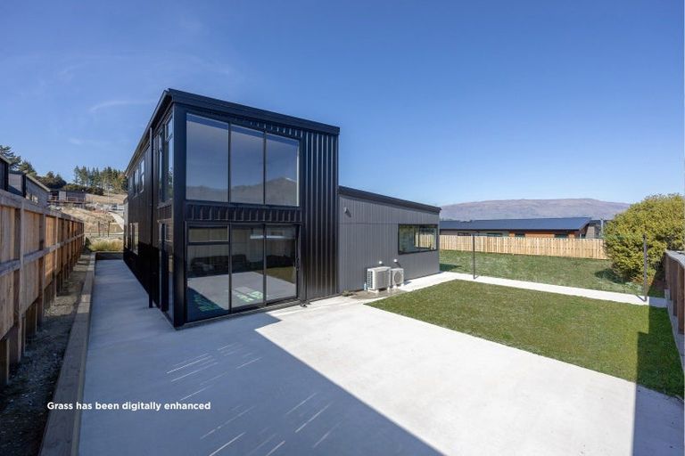 Photo of property in 14 Clearview Street, Wanaka, 9305