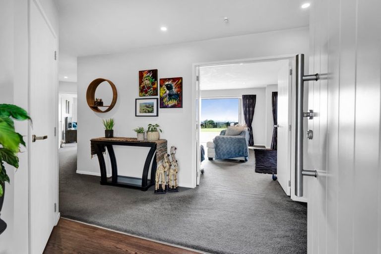 Photo of property in 590c Frankley Road, Hurworth, New Plymouth, 4371