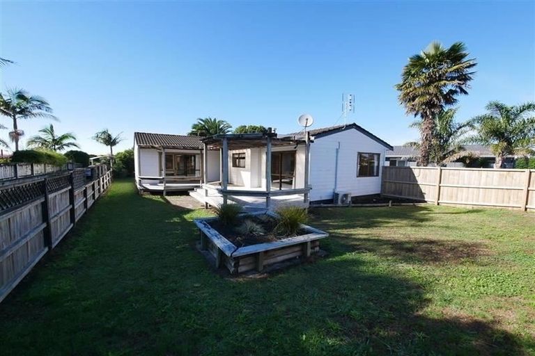 Photo of property in 91 St Annes Crescent, Wattle Downs, Auckland, 2103