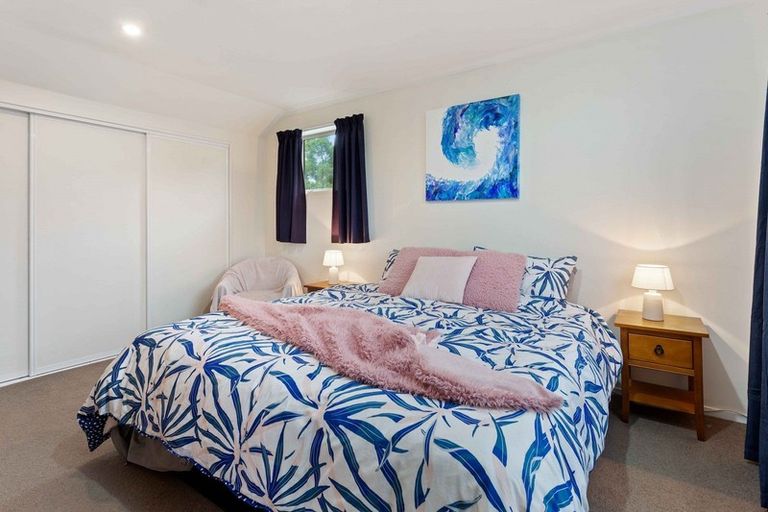 Photo of property in 21 Park Avenue, Oxford, 7430