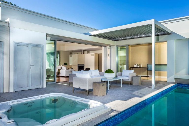 Photo of property in 15 Lake View Road, Takapuna, Auckland, 0622