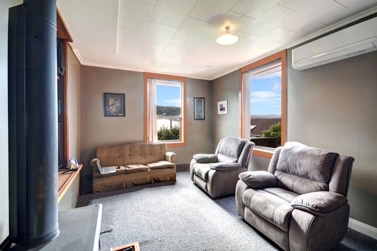 Photo of property in 37 Peter Street, Caversham, Dunedin, 9012