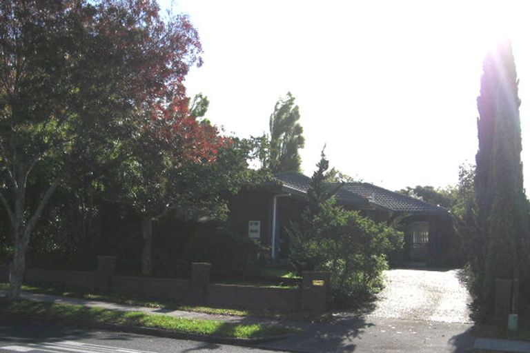 Photo of property in 1/18 Merino Avenue, Somerville, Auckland, 2014