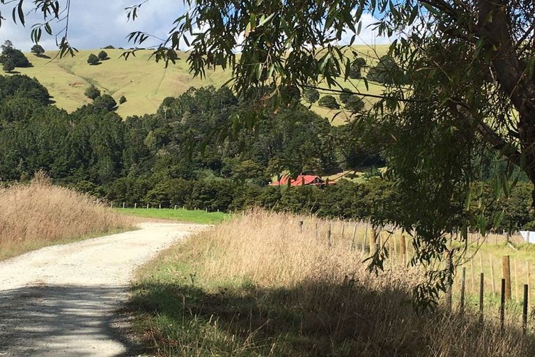 Photo of property in 67 Kaitara Lane, Kaiwaka, 0573