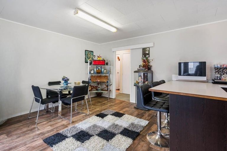 Photo of property in 15 Southview Place, Wattle Downs, Auckland, 2102