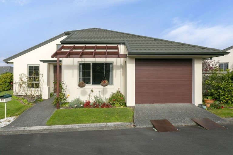 Photo of property in 10 Lakeridge Close, Rangatira Park, Taupo, 3330