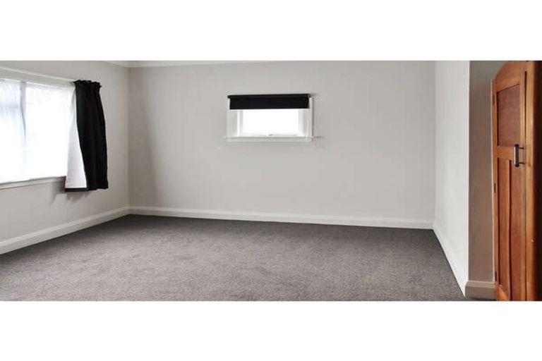 Photo of property in 83 Heretaunga Street, Palmerston North, 4414