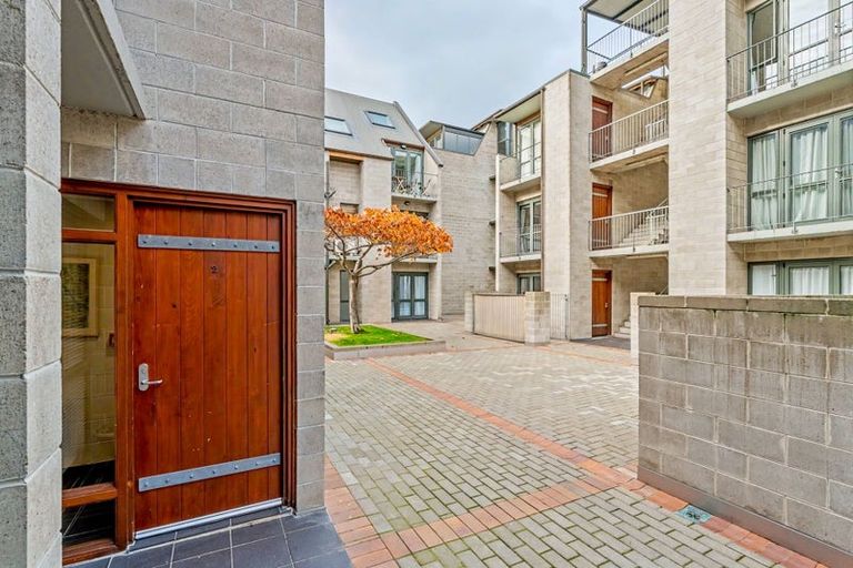 Photo of property in 2/868 Colombo Street, Christchurch Central, Christchurch, 8013